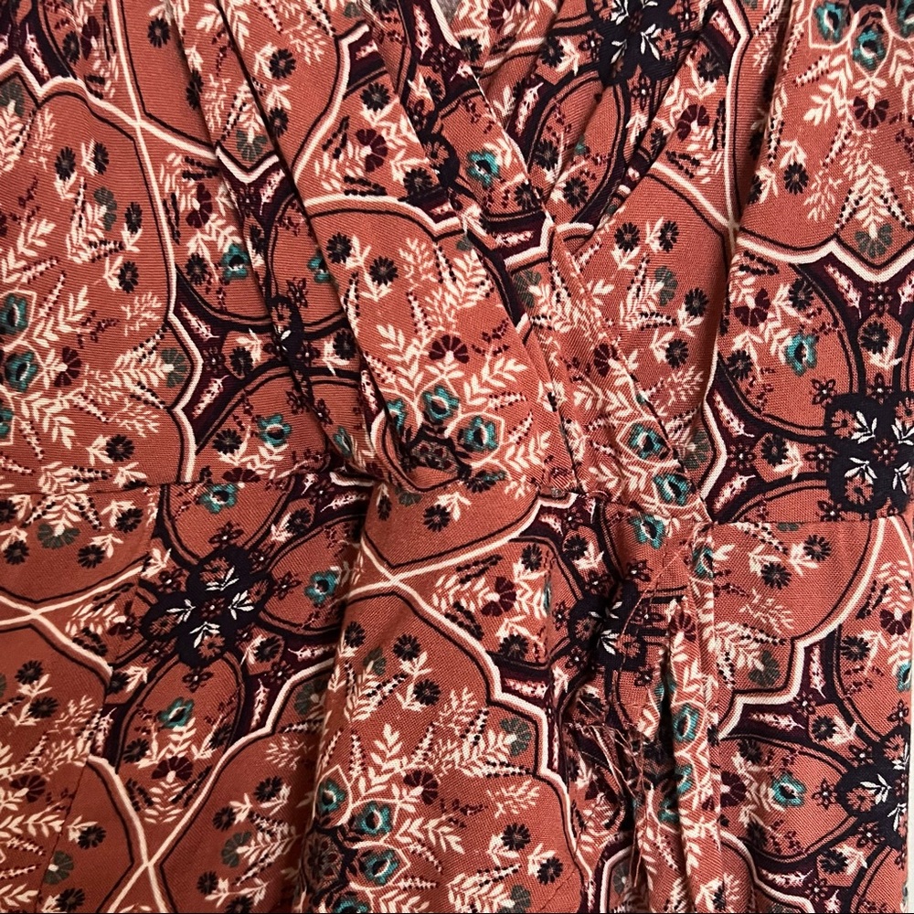 Juniper Blu Printed Wrap Front Split Leg Crepe Ju… - image 4